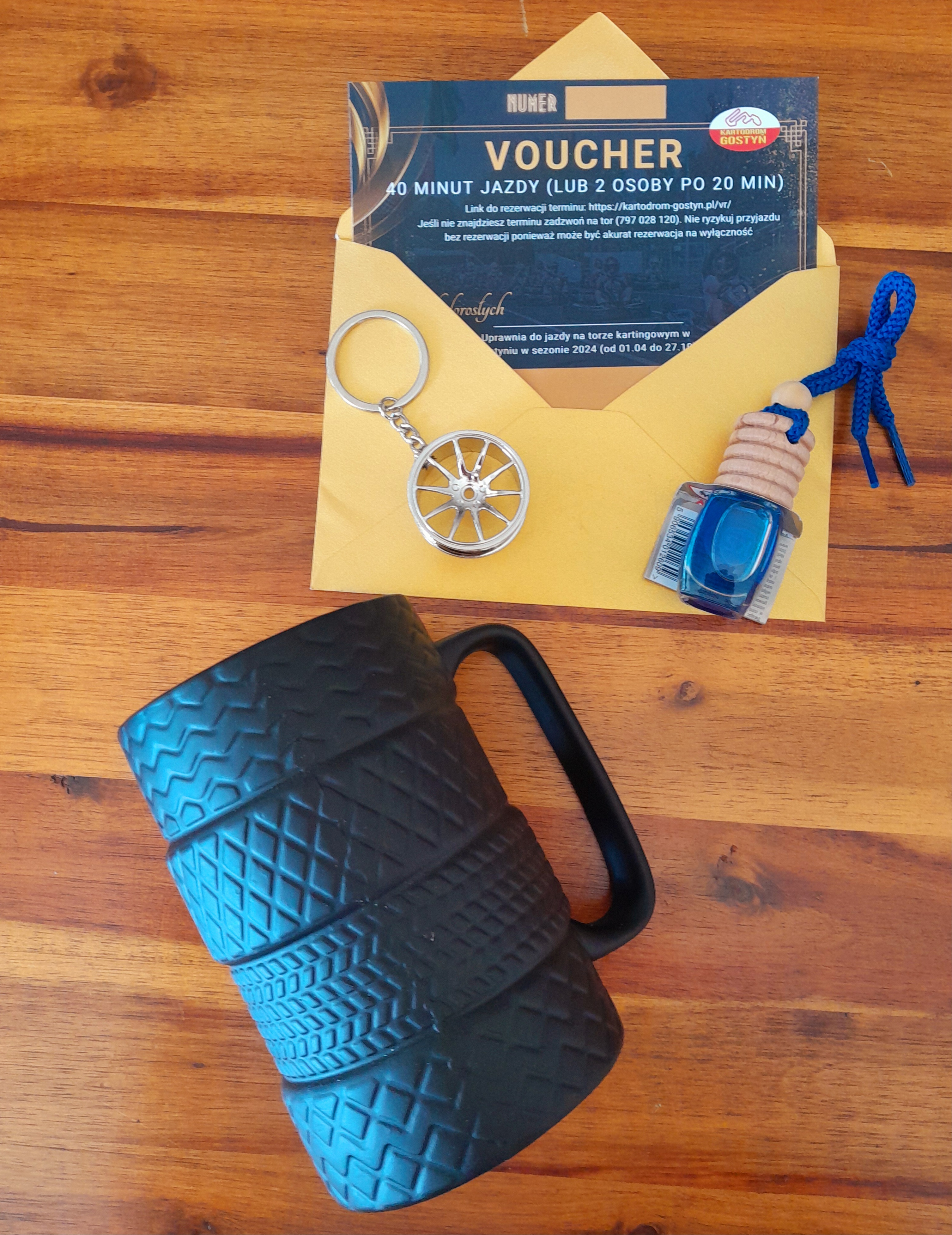 Box + Voucher Extra 40 minut — zdjęcie 2