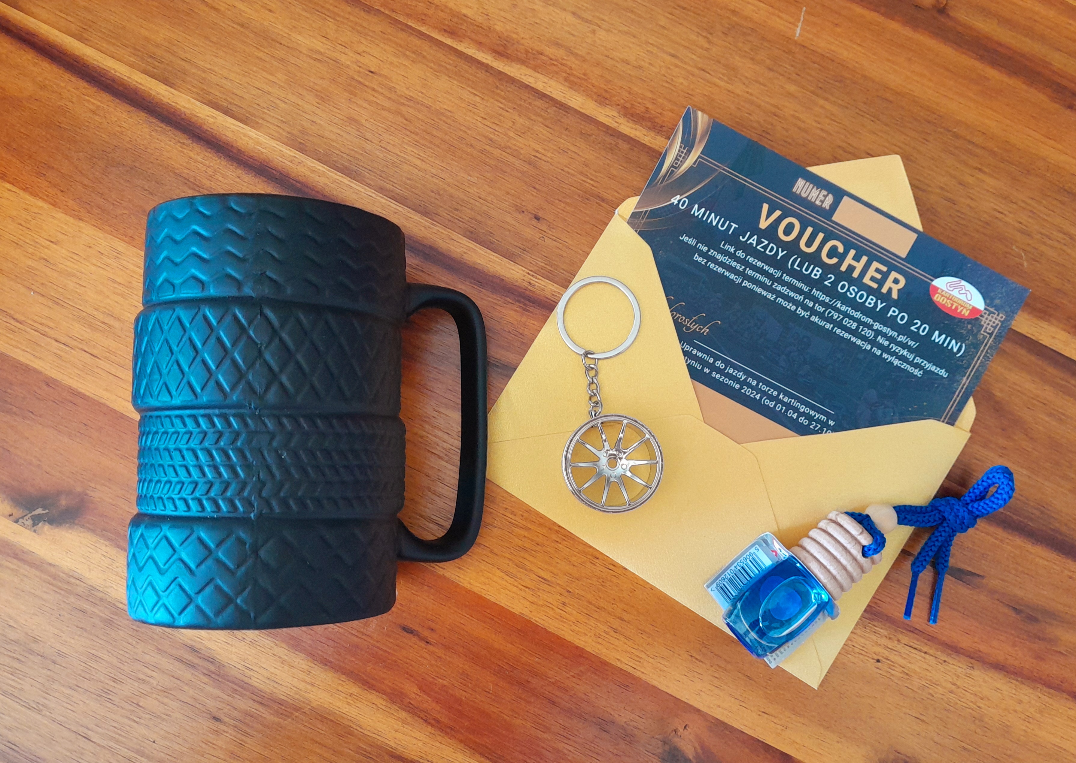 Box + Voucher Extra 40 minut